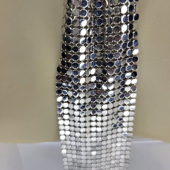 Neck Tie Pendant Necklace - Picture 4 of 10